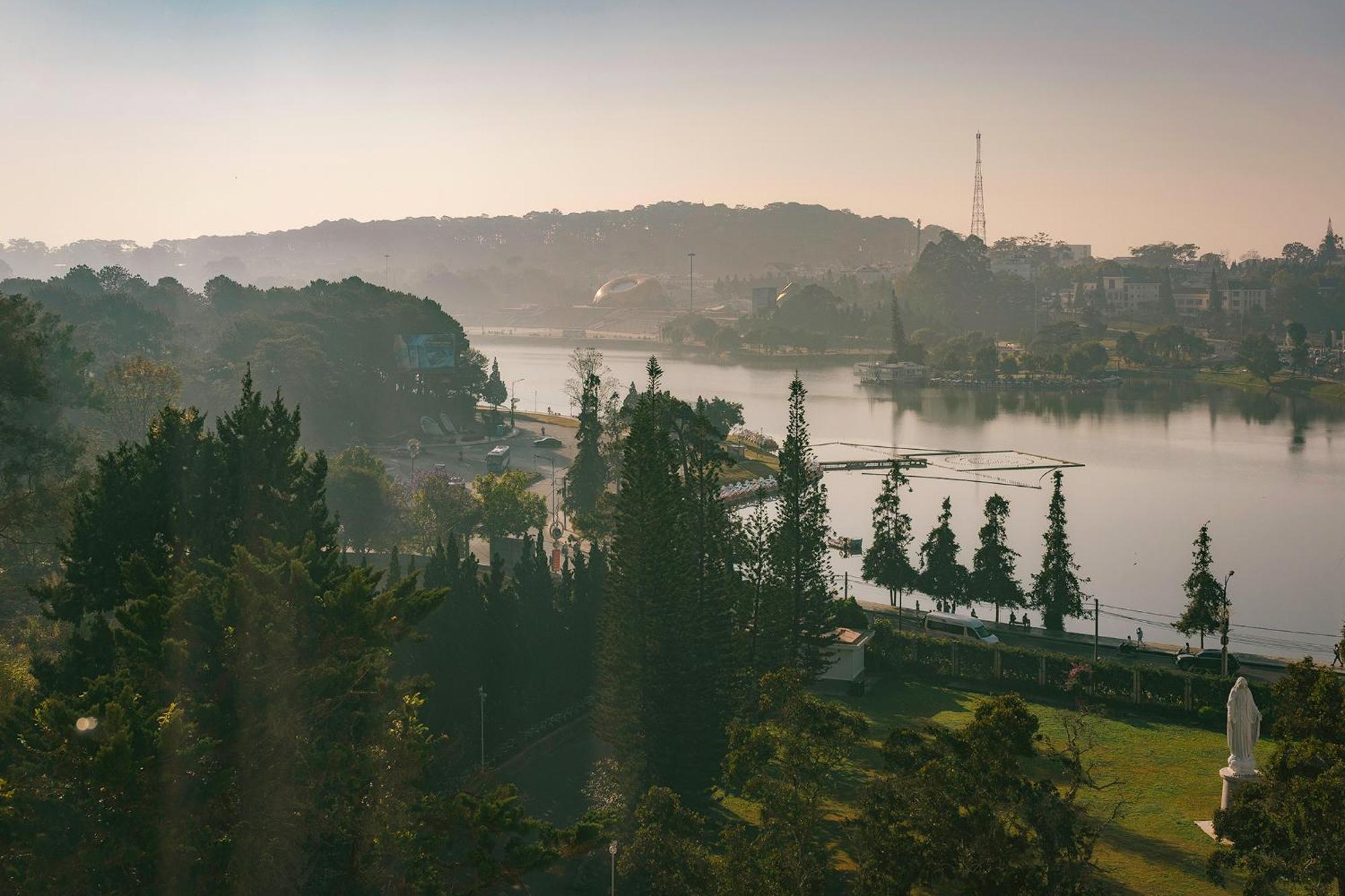 Nam Phuong Dalat Central エクステリア 写真